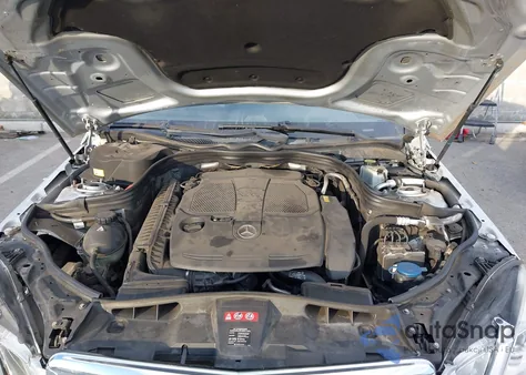 2013 Mercedes-Benz E 350 z USA, uszkodzony, nr VIN WDDHF5KB3DA723120